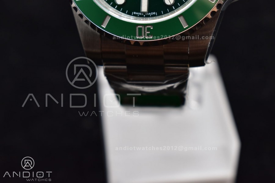 Submariner 116610 LV Green Ceramic C+F 904L 1:1 Best Edition On SS Bracelet VR3135