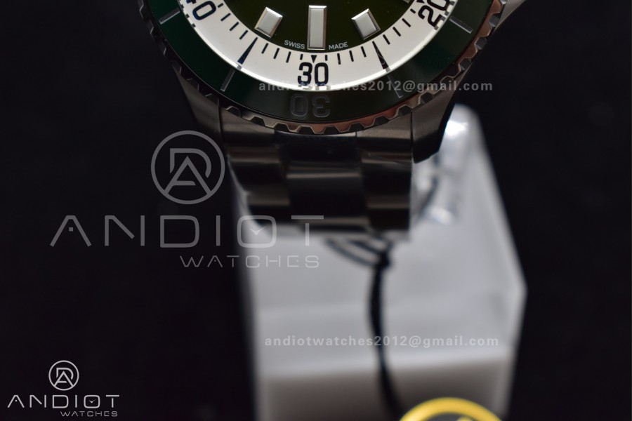 SuperOcean Automatic 44 TF 1:1 Best Edition Green Ceramic Bezel Green/White Dial on SS Bracelet A2824