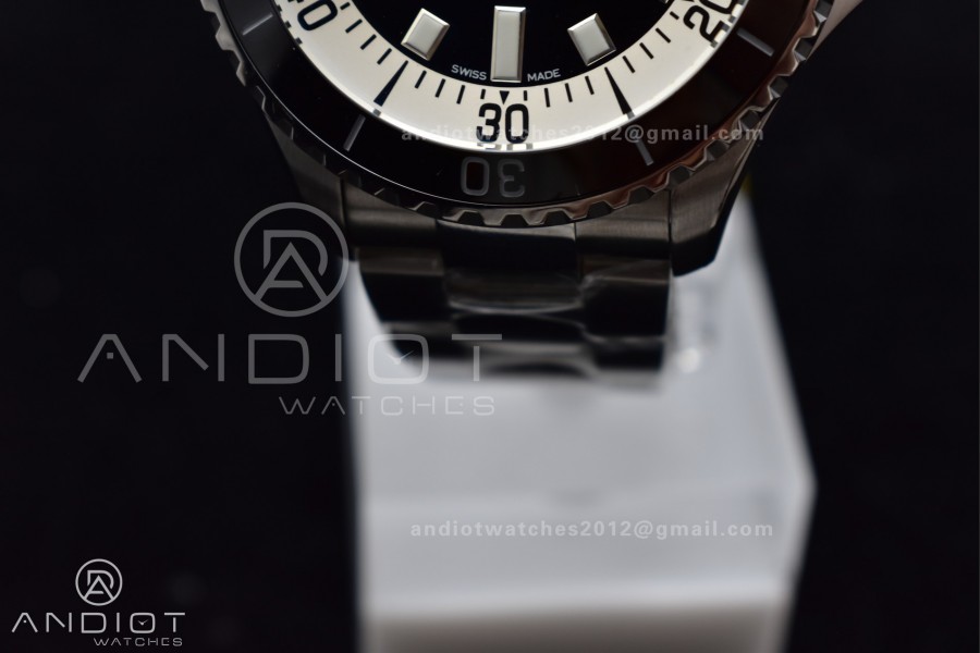 SuperOcean Automatic 44 TF 1:1 Best Edition Black/White Dial on SS Bracelet A2824