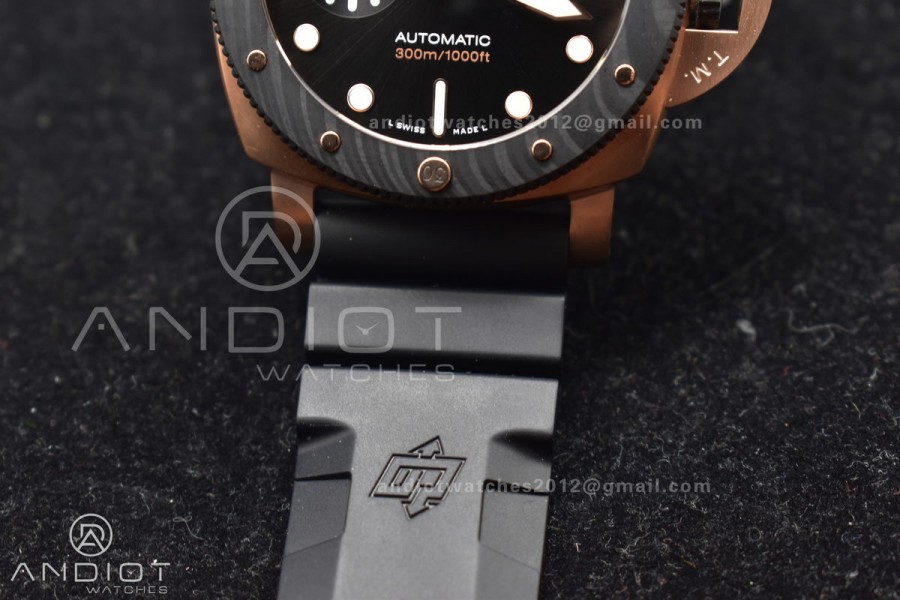 PAM1070 W SBF 1:1 Best Edition Black Dial on Black Rubber Strap P900