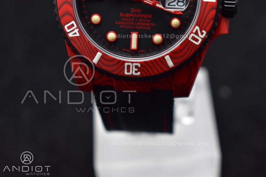 Submariner DIW Red Carbon VSF 1:1 Best Edition Black Dial on Black Nylon Strap VS3135