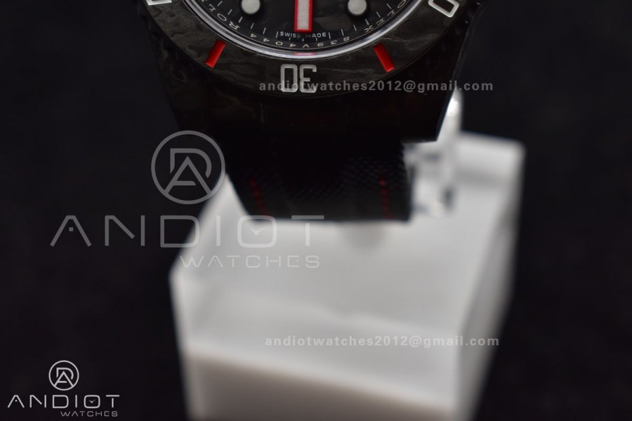 Submariner DIW Carbon VSF 1:1 Best Edition Black/Red Dial on Black Nylon Strap VS3135