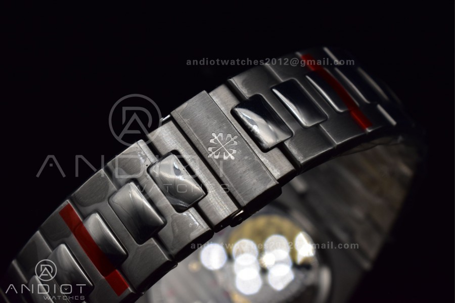 Nautilus 5712 SS GRF 1:1 Best Edition Black Dial on SS Bracelet A240