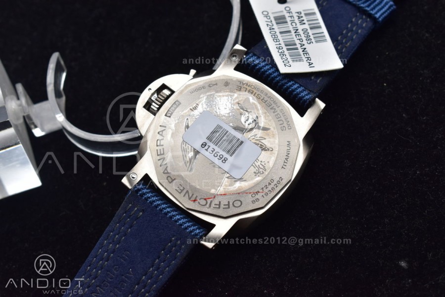 PAM985 Mike Horn Submersible Tit Blue TI/NY VSF P9010