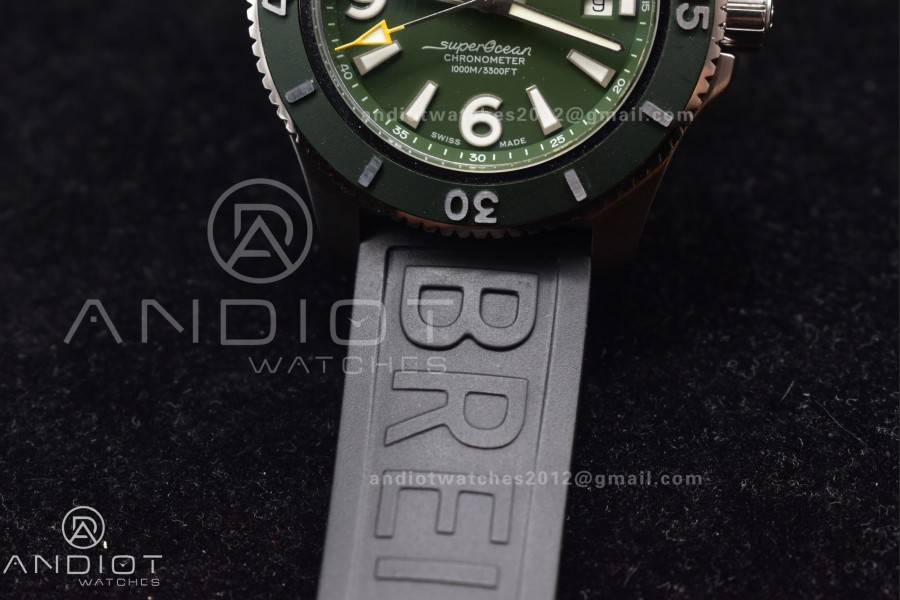 Superocean Automatic 44 TF 1:1 Best Edition Dark Green Dial Black Bezel On Black Rubber Strap A2824