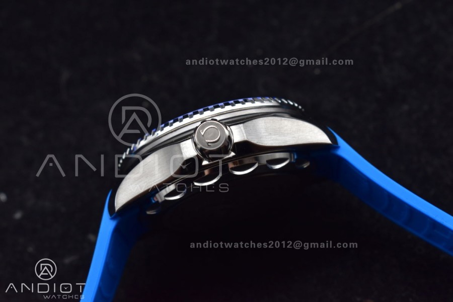 Seamaster 6000M Ultra Deep SS TF 1:1 Best Edition White Dial Blue Ceramic Bezel on Black Rubber Strap A2824