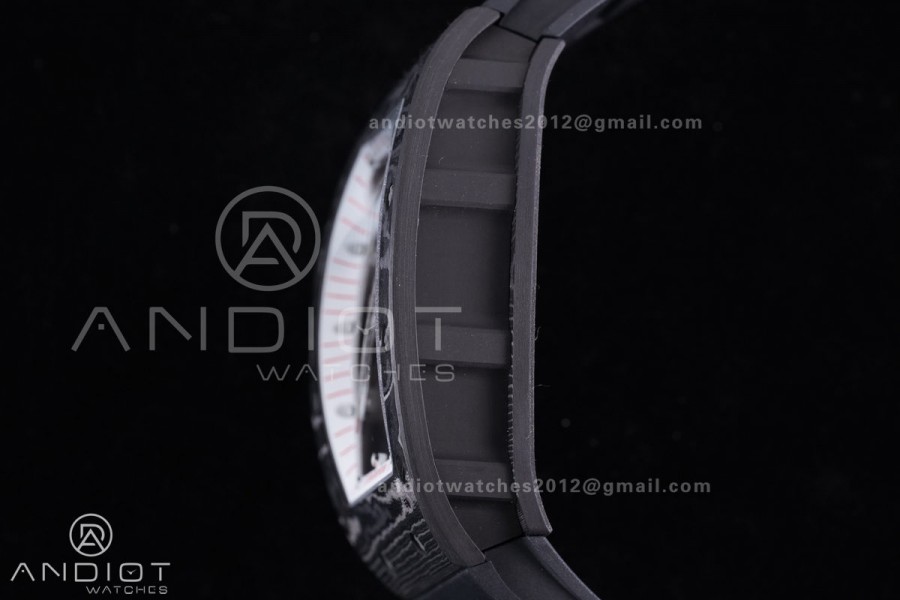 RM055 NTPT/Ti APSF 1:1 Best Edition White Inner Bezel Black Crown on Rubber Strap RMUL2 Super Clone