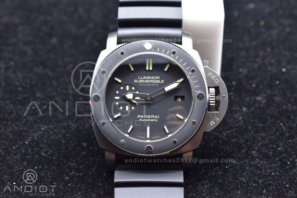 PAM389 O VSF 1:1 Best Edition on Black Rubber Stra...
