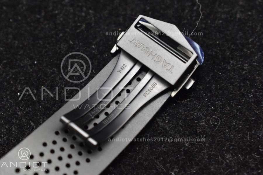 Carrera Cal. HEUER 01 45mm RG/RU Blk XF A1887