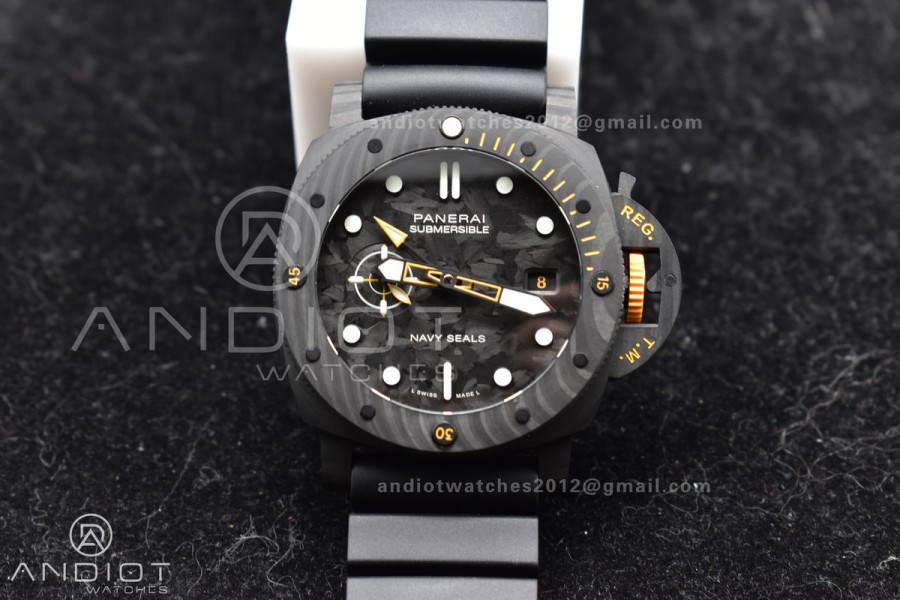 PAM1324 Carbotech VSF 1:1 Best Edition Black Dial On Black Rubber Strap P900