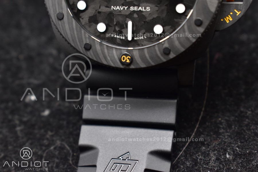 PAM1324 Carbotech VSF 1:1 Best Edition Black Dial On Black Rubber Strap P900