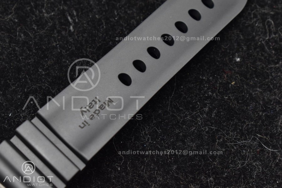 PAM1324 Carbotech VSF 1:1 Best Edition Black Dial On Black Rubber Strap P900