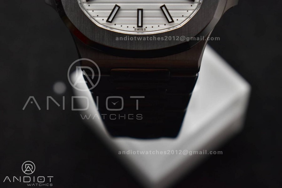 Nautilus 5711/1A 3KF 1:1 Best Edition White Textured Dial on SS Bracelet A324 Super Clone V2