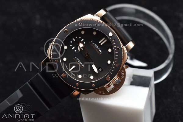 PAM2164 Submersible 42mm VSF Best Edition Black Di...