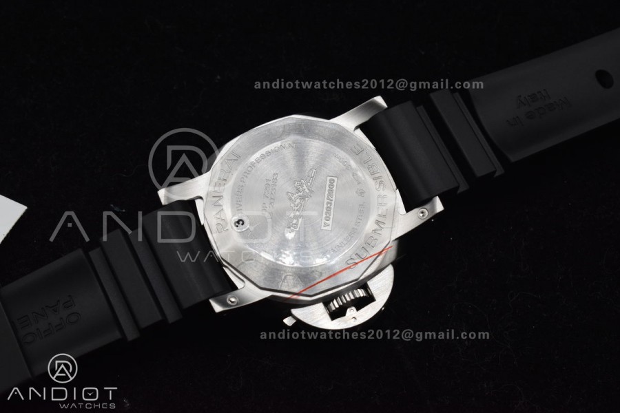 PAM2223 Submersible 42mm VSF Best Edition White Dial on Black Rubber Strap P900