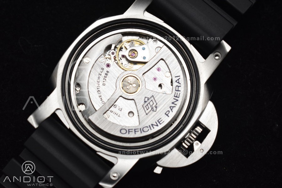 PAM2223 Submersible 42mm VSF Best Edition White Dial on Black Rubber Strap P900