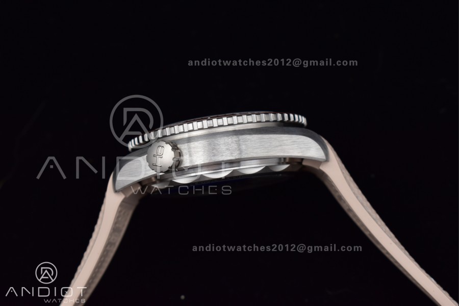 Planet Ocean 43.5mm SS VSF 1:1 Best Edition Brown Bezel Sand Dial on Sand Rubber Strap A8900 Super Clone