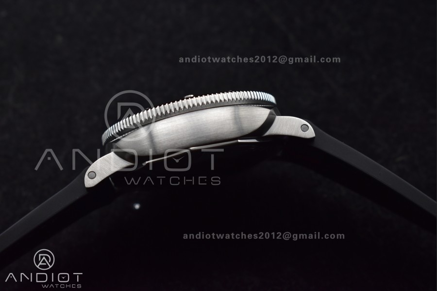 PAM1391 Luna Rossa Submersible VSF 1:1 Best Edition on Blue Fabric Strap P900